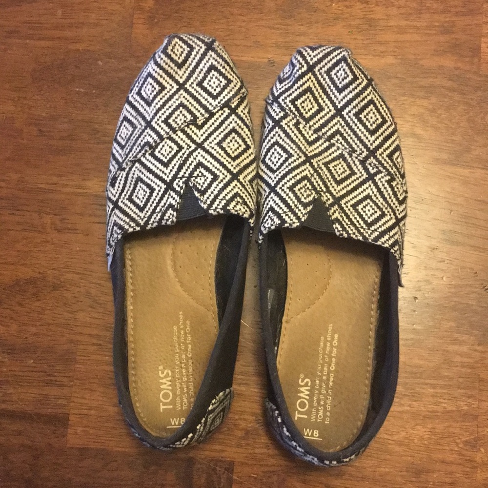 TOMS! Used but in good condition.